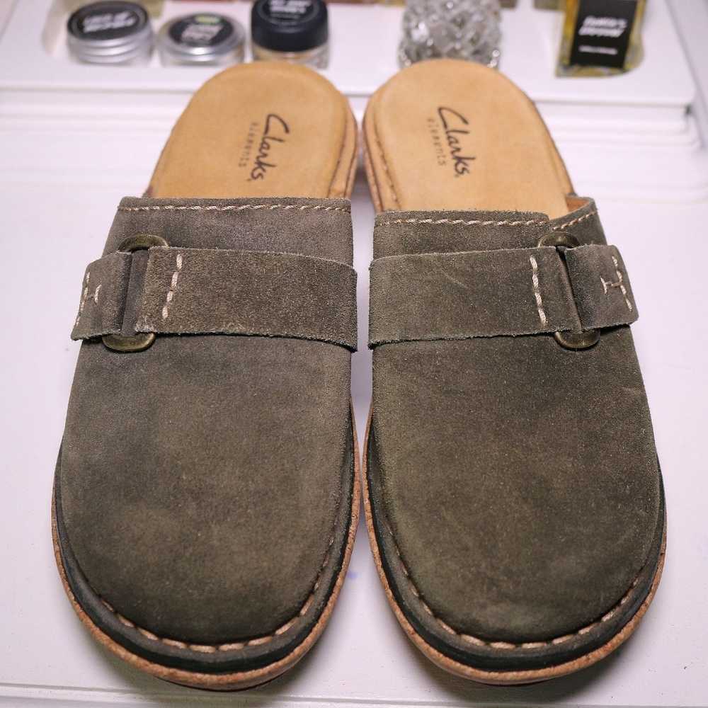 CLARKS Olive Green Slip On Wedge Cork CLOGS sz 6